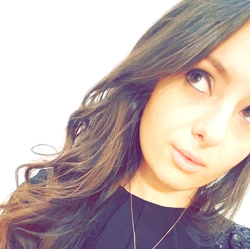 Meet your Posher, Rebecca